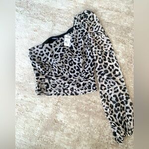 Express women’s XXS one shoulder leopard print top NWT